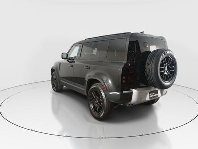 2025 Land Rover Defender - Photo 5
