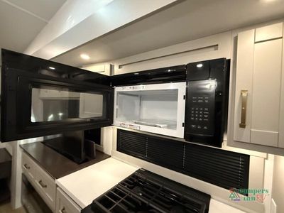 2026 Brinkley Model Z - Photo 40