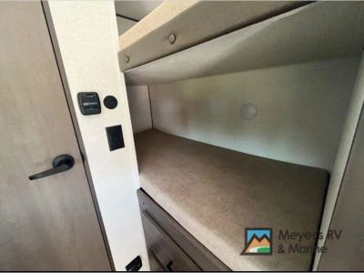 2026 Grand Design Transcend One - Photo 19