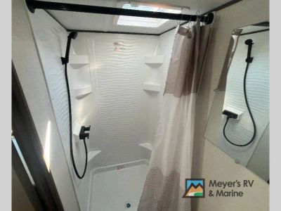 2026 Grand Design Transcend One - Photo 17