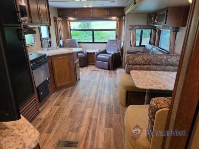 2017 Keystone RV Outback Ultra Lite — photo 19 view