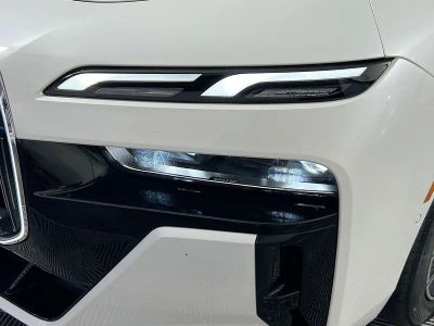 2024 BMW 7 Series — photo 9 view
