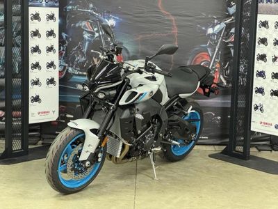 2025 Yamaha MT-10 - Photo 3