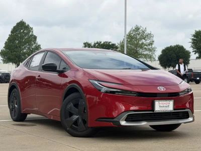 2026 Toyota Prius Plug-In Hybrid - Photo 2