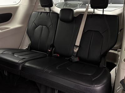 2022 Chrysler Pacifica - Photo 25