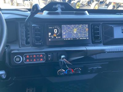2026 Can-Am Defender MAX Limited HD11 Desert Tan & Carbon Black - Photo 44