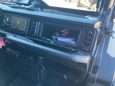 2026 Can-Am Defender MAX Limited HD11 Desert Tan & Carbon Black - Photo 33