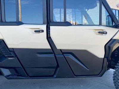 2026 Can-Am Defender MAX Limited HD11 Desert Tan & Carbon Black - Photo 18