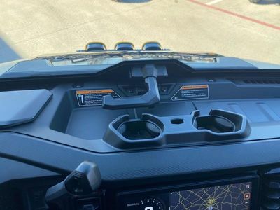 2026 Can-Am Defender MAX Limited HD11 Desert Tan & Carbon Black - Photo 47