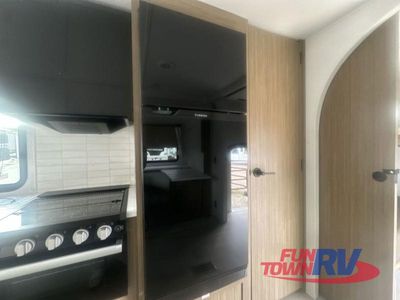 2025 Forest River RV Salem - Photo 19