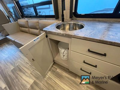 2023 Thor Motor Coach Vegas - Photo 20