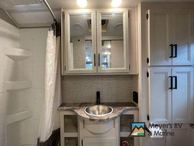 2023 Thor Motor Coach Vegas - Photo 26