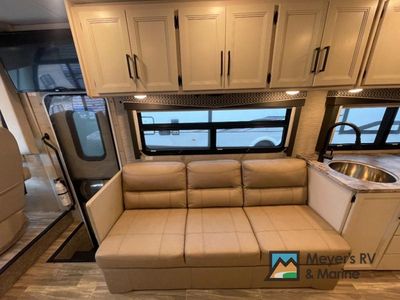 2023 Thor Motor Coach Vegas - Photo 16