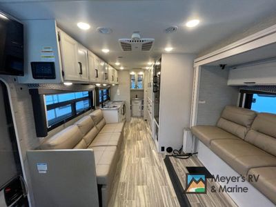 2023 Thor Motor Coach Vegas - Photo 8