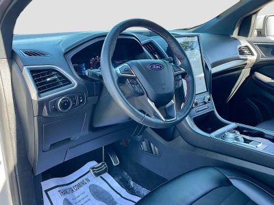 2023 Ford Edge — photo 9 view