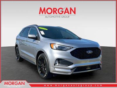 2023 Ford Edge ST Line in Silver — front three-quarter view