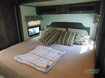 2017 Keystone RV Cougar - Photo 50