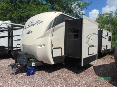 2017 Keystone RV Cougar - Photo 2