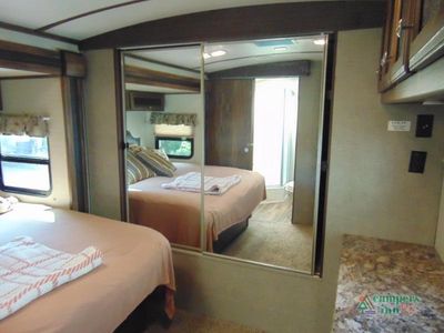 2017 Keystone RV Cougar - Photo 48