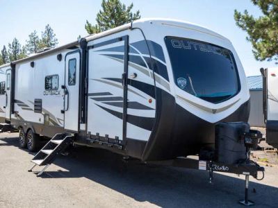 2021 Keystone Outback 342CG — front three-quarter view