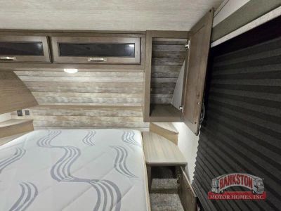 2021 Cougar 30RLS — photo 29 view