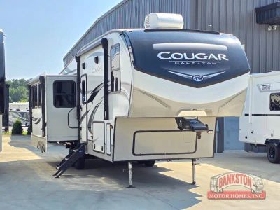 2021 Cougar 30RLS — front three-quarter view