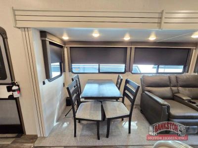 2021 Cougar 30RLS — photo 16 view