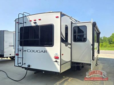 2021 Cougar 30RLS — rear three-quarter view