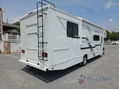 2026 Thor Motor Coach Chateau — photo 9 view