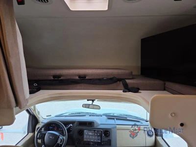 2026 Thor Motor Coach Chateau — photo 14 view