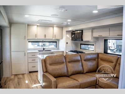 2026 Brinkley Model I - Photo 24