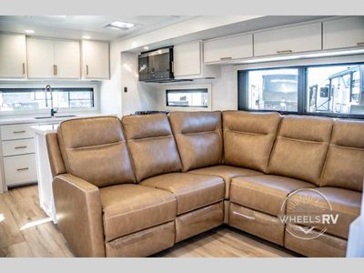2026 Brinkley Model I - Photo 25