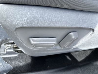 2022 Toyota Highlander - Photo 14