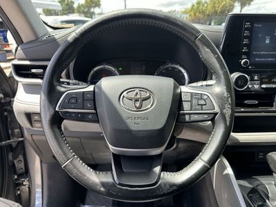 2022 Toyota Highlander - Photo 11