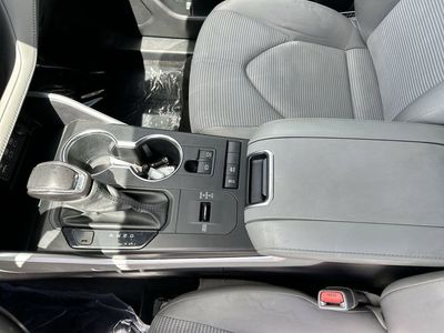 2022 Toyota Highlander - Photo 21