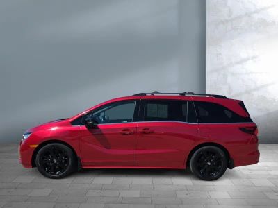 2023 Honda Odyssey — rear three-quarter view