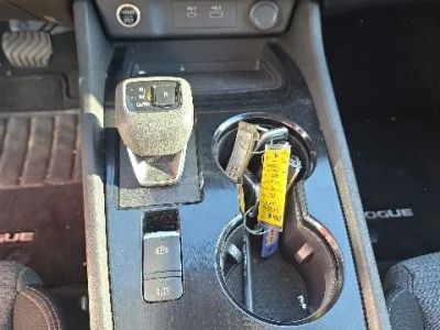2023 Nissan Rogue — photo 18 view