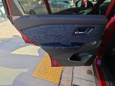 2023 Nissan Rogue — photo 21 view