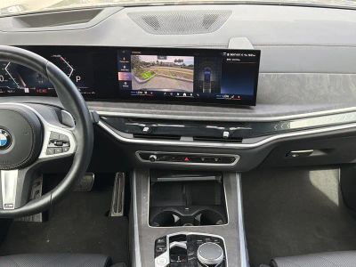 2025 BMW X5 — photo 13 view
