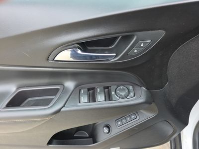 2018 Chevrolet Equinox — photo 20 view