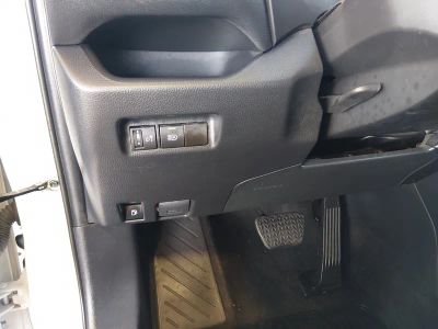 2024 Toyota RAV4 — photo 13 view