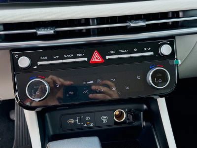2026 Hyundai TUCSON — photo 12 view