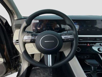 2026 Hyundai TUCSON — photo 8 view