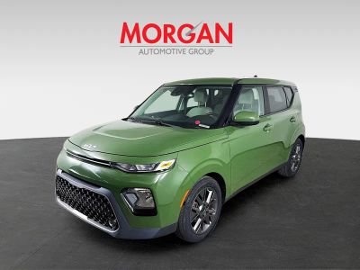2022 Kia Soul — interior view