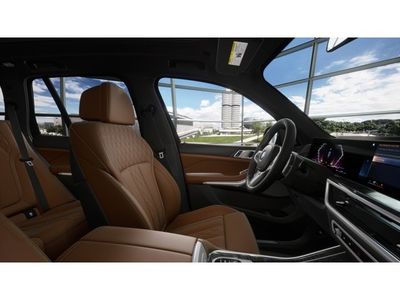 2026 BMW X5 — photo 9 view