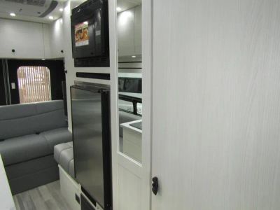 2026 Pleasure Way ONTOUR - Photo 11
