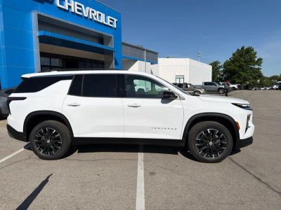 2026 Chevrolet Traverse - Photo 2