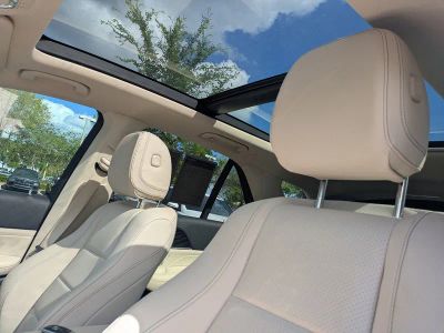 2024 Mercedes-Benz GLE — interior view
