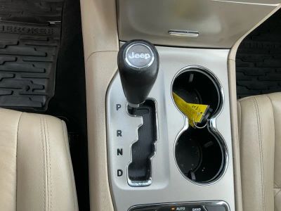 2012 Jeep Grand Cherokee - Photo 12