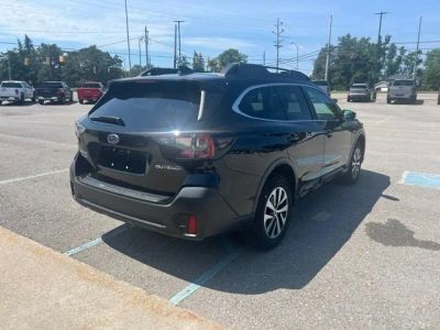 2020 Subaru Outback — detail view